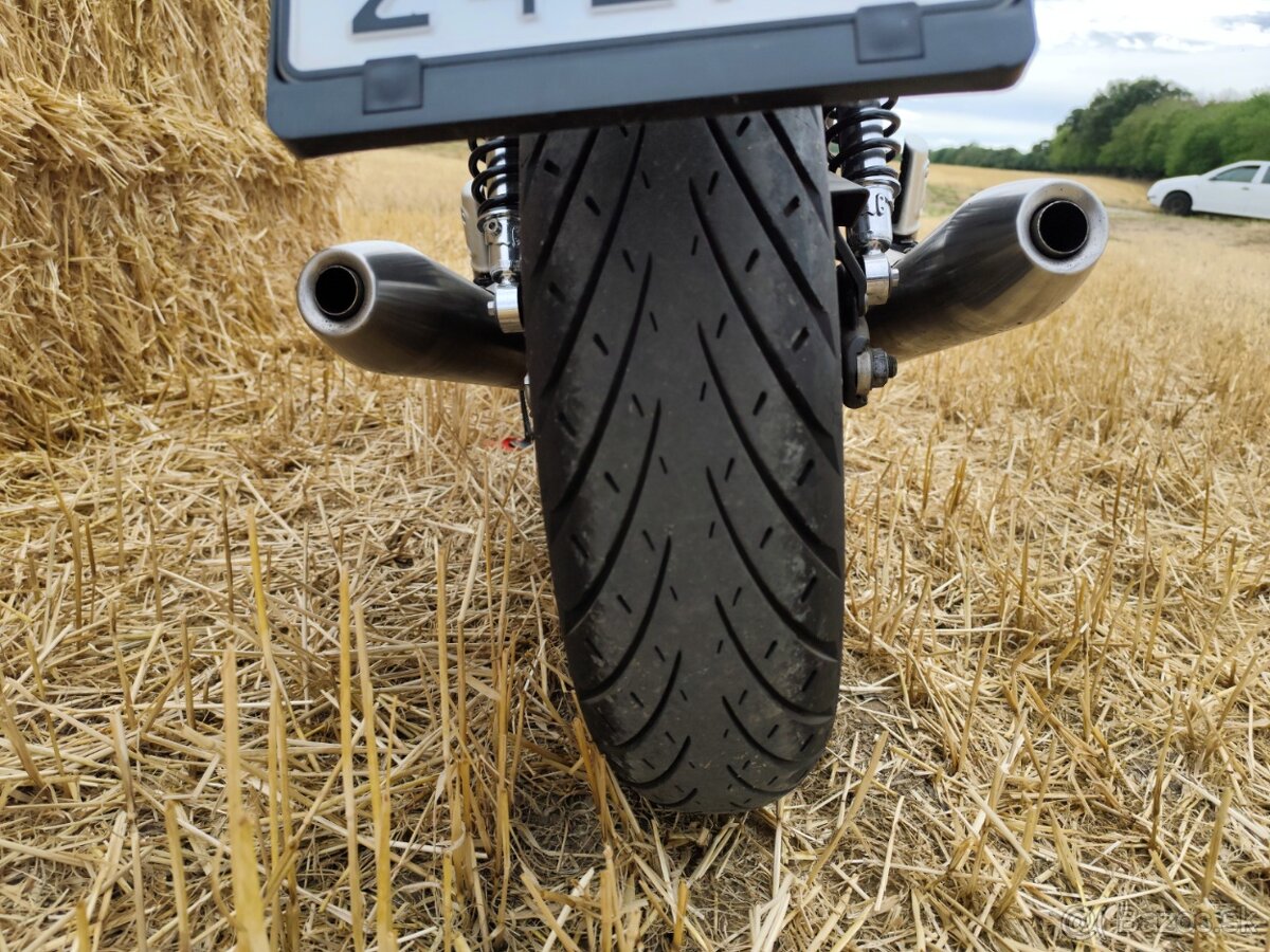 Triumph street twin 900 - 14