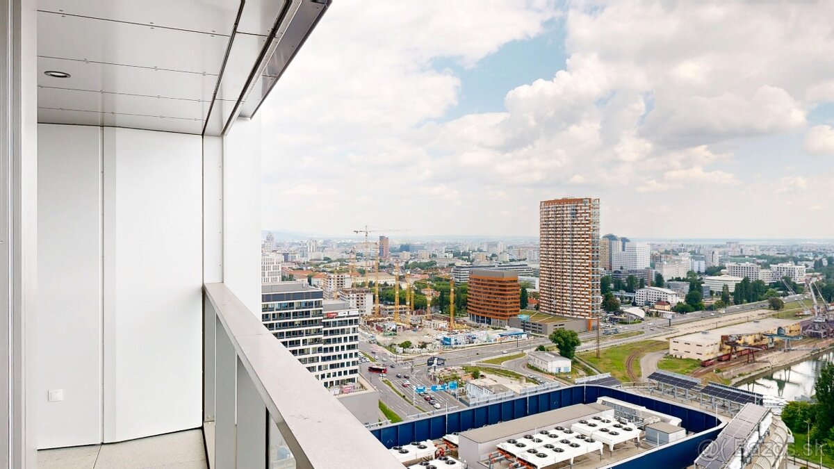 2i byt - Eurovea Tower - 14