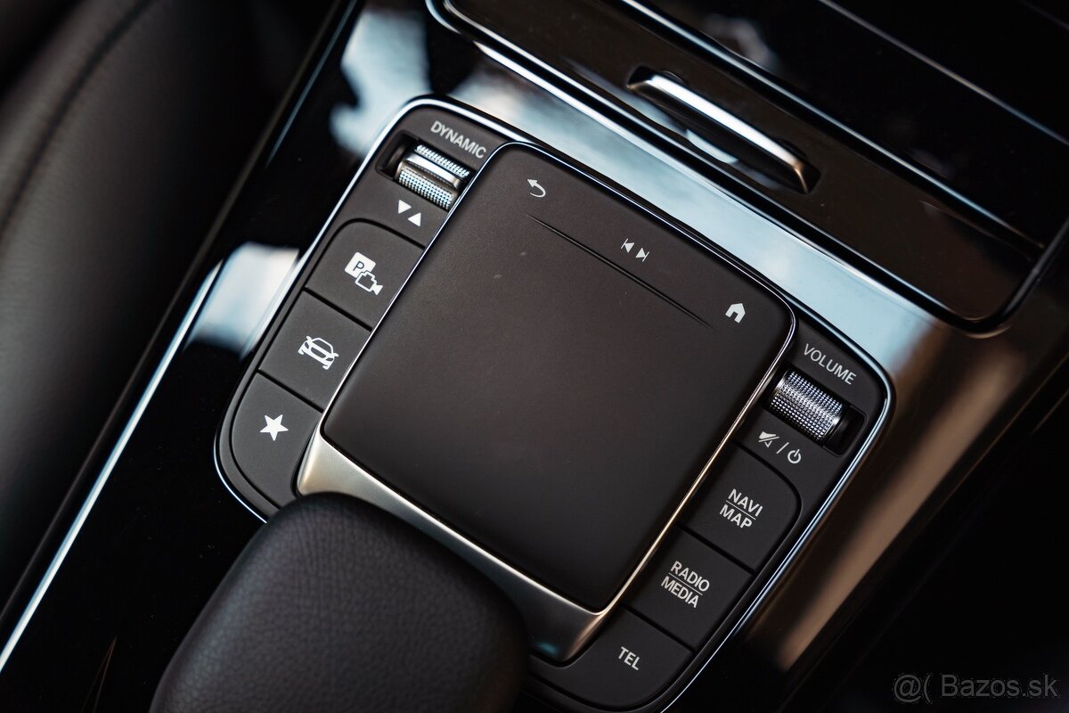 Mercedes-Benz CLA 250e Coupe EQ Power Hybrid - 14