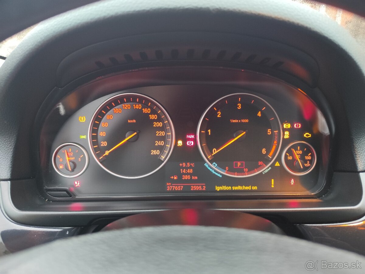 Predám BMW 520D COMBI F10/F11 - 14