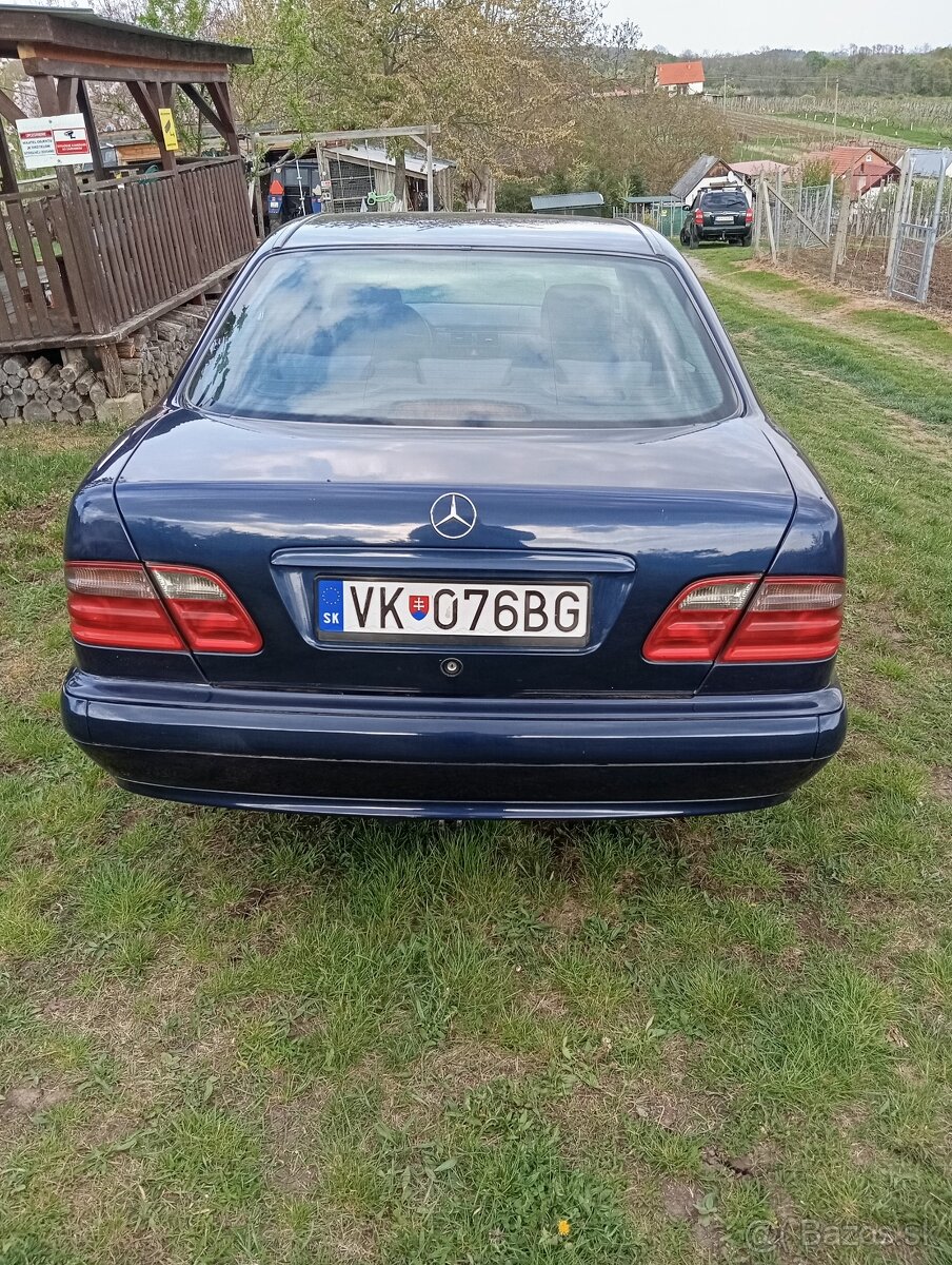 Mercedes - 14