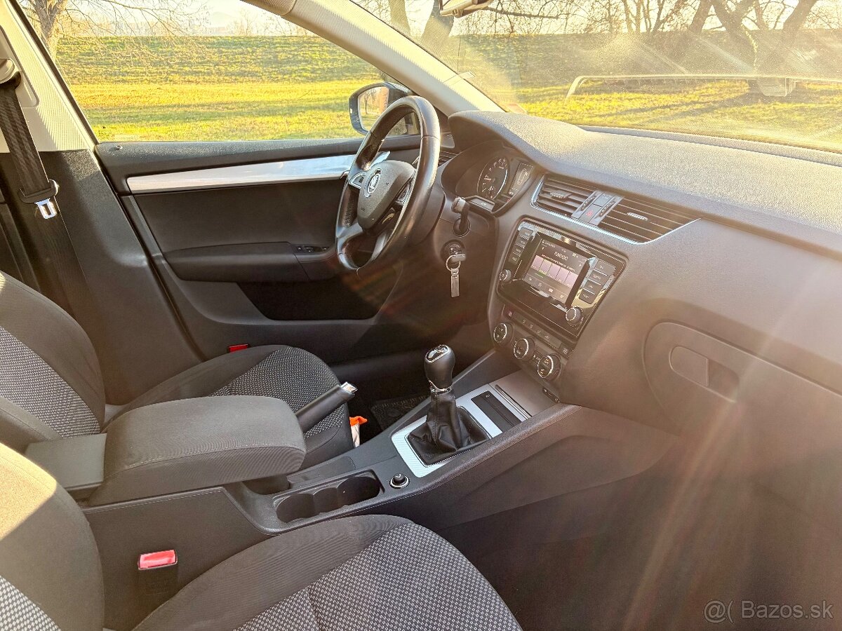 PREDÁM ŠKODU OCTAVIA 3 COMBI 2015 - 14