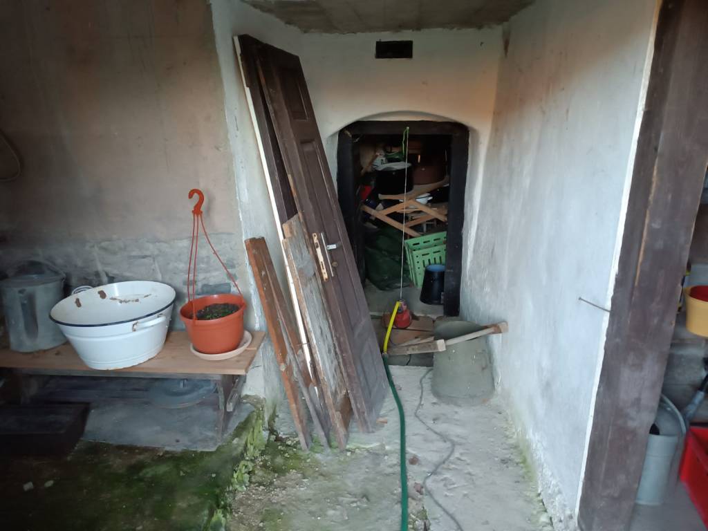 Samota Nová Baňa – Štále s hospodárskymi stavbami - 14