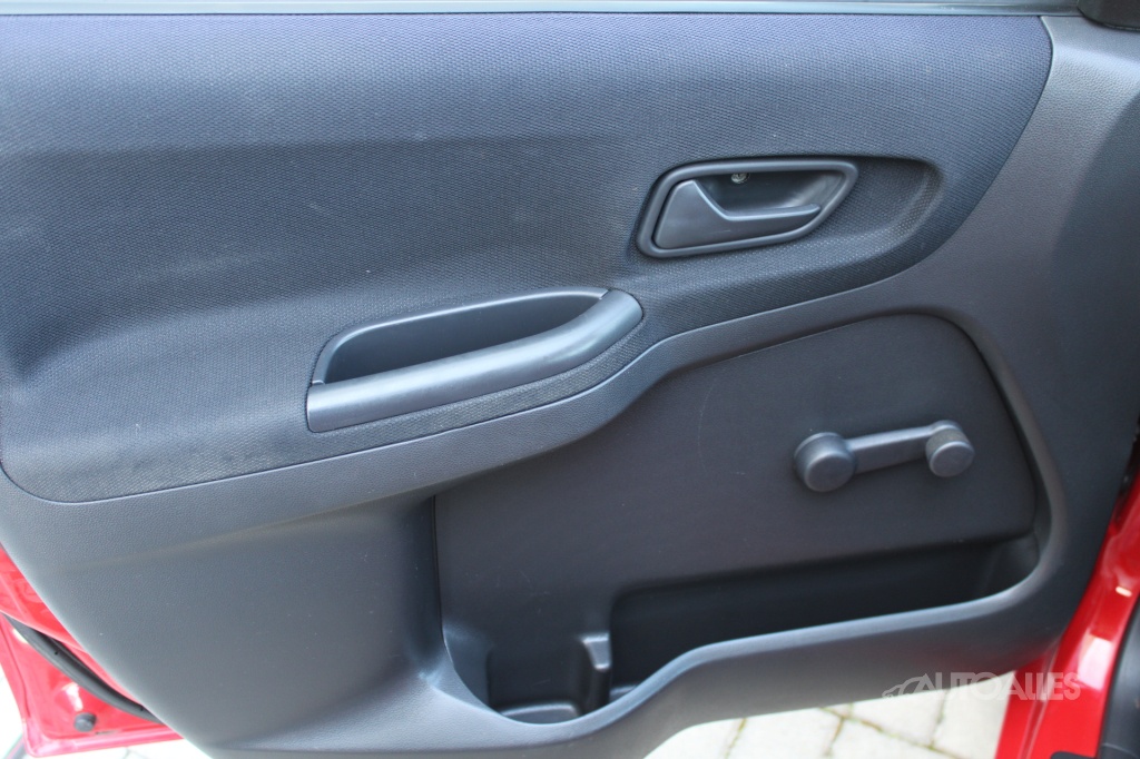 Suzuki Ignis 1,3 i 16V DOHC 69 kW - 14