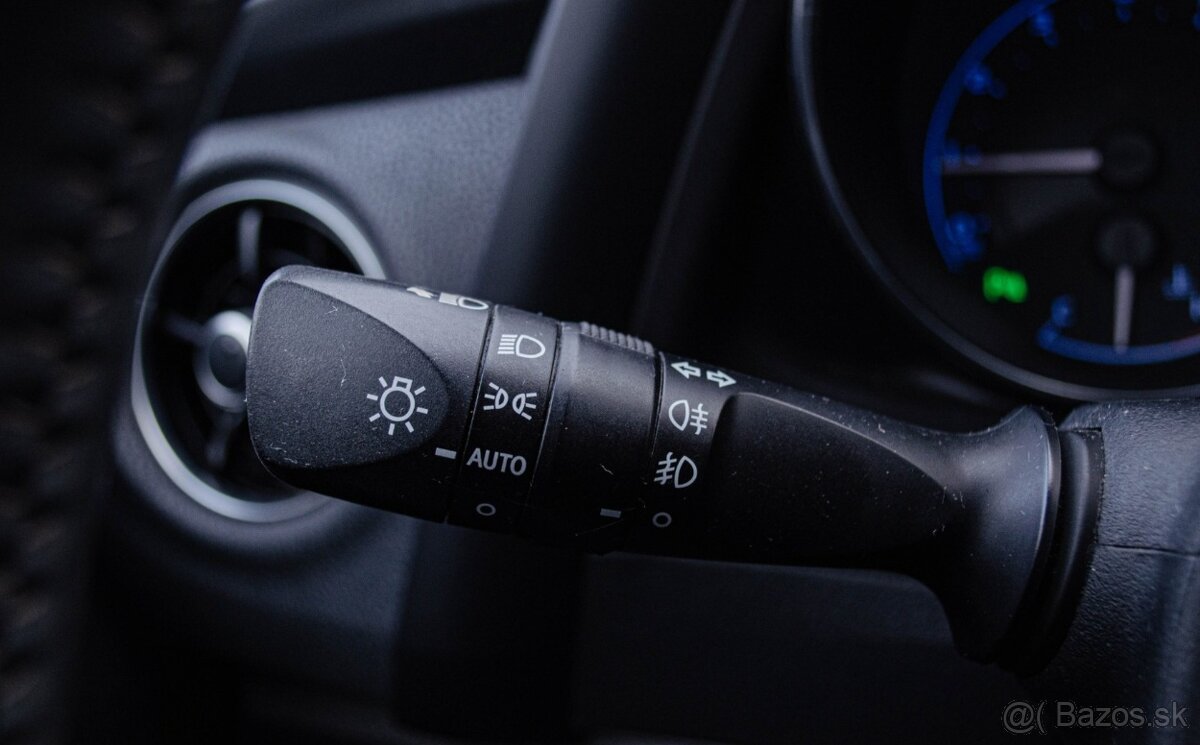 Toyota Auris 1.6i Automat LPG - 14