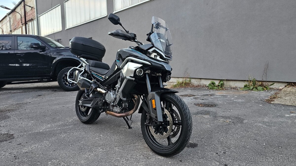 Moto 800MT Touring r.v. 2022 - 14