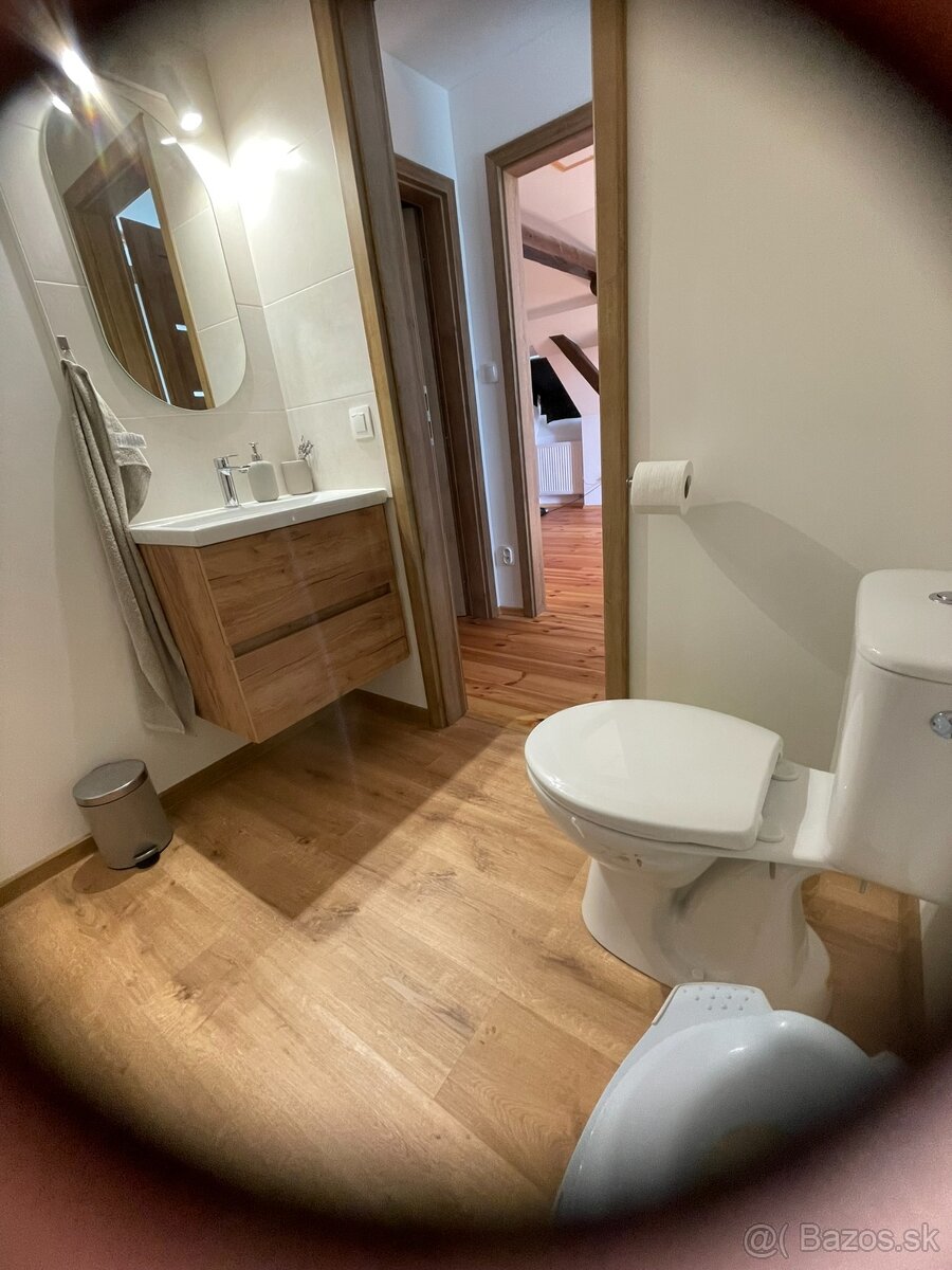 Zrekonštruovaný rodinný dom pripravený na nasťahovanie - 14