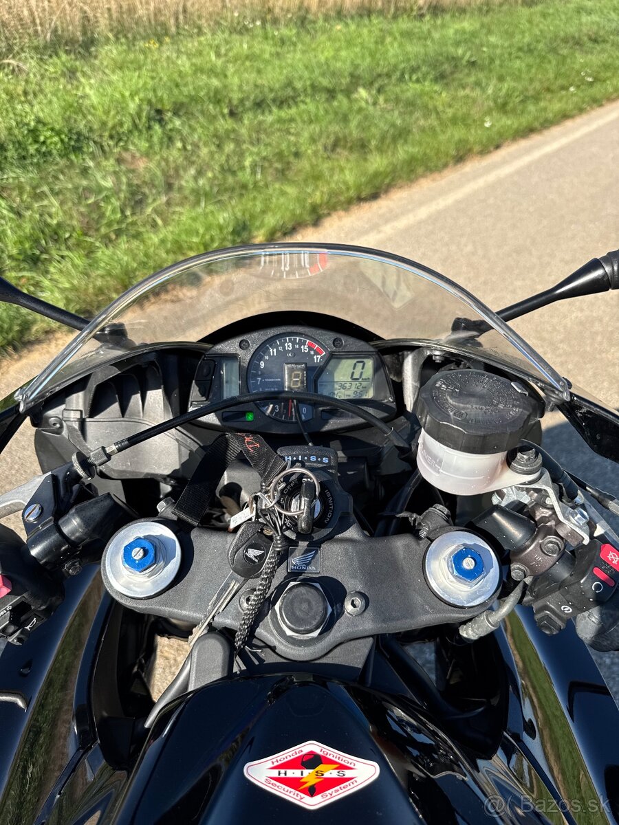 Honda CBR 600 RR (2007) Facelift - 14