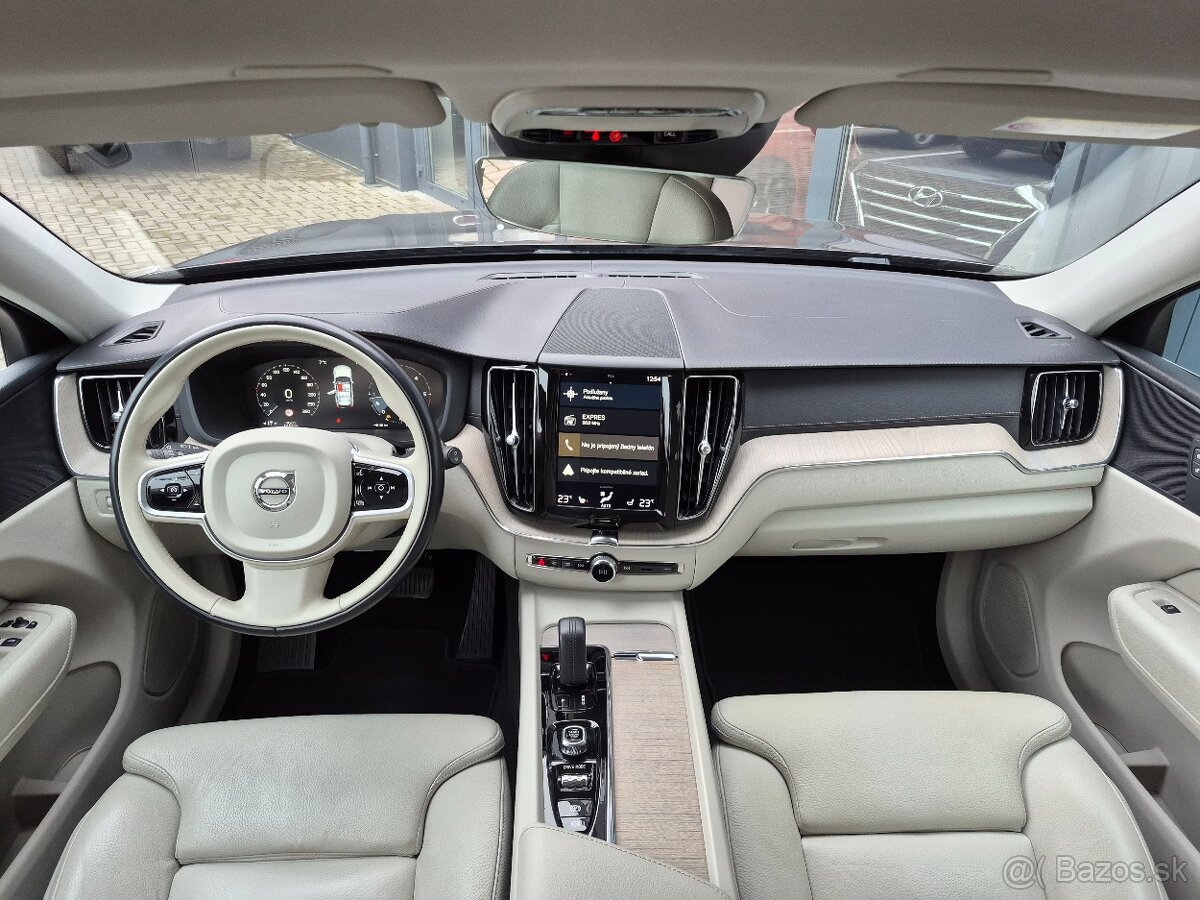 Volvo XC60 B4 Inscription AWD A/T - 14