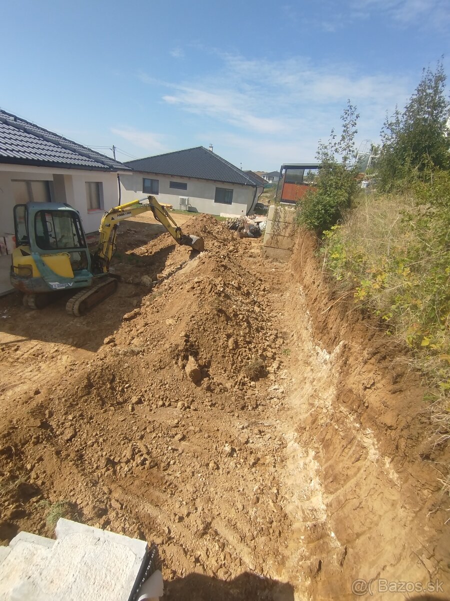 Bager UNC nakladač vyklapac PARTIZANSKE odvoz odpadu - 14