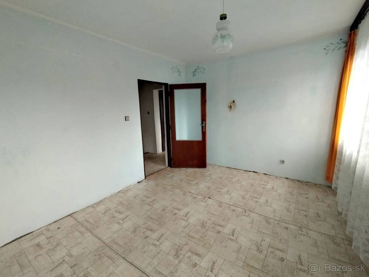 Rodinný dom na predaj – Snina, Sídlisko Brehy - 14