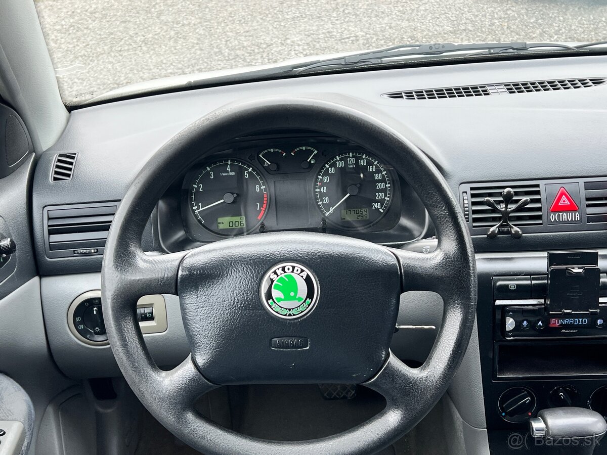 Škoda octavia 1.6 GLX A/T - 14