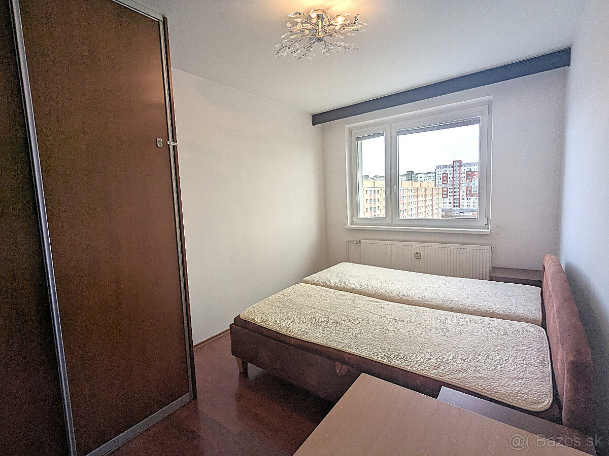 3 i. Ľubovnianska, Petržalka, blízko Draždiaku, OV, 73m2,Lo - 14