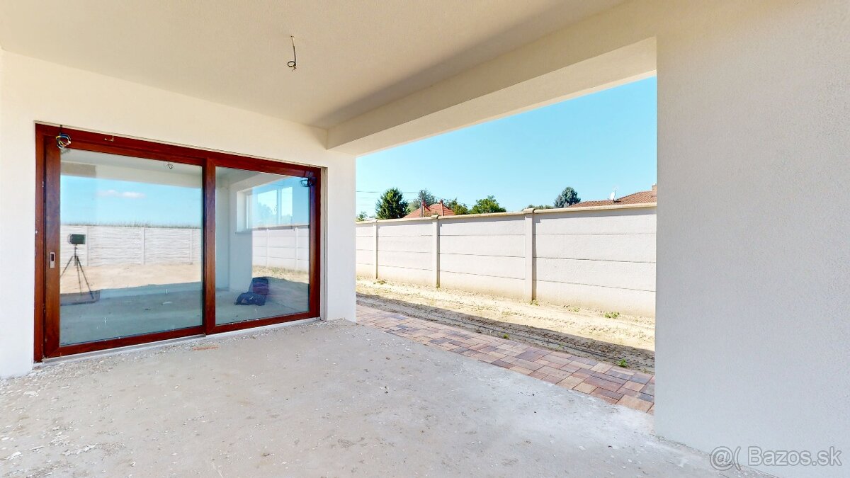 4 izbový rodinný dom tichej lokalite, parkovanie, oplotenie, - 14