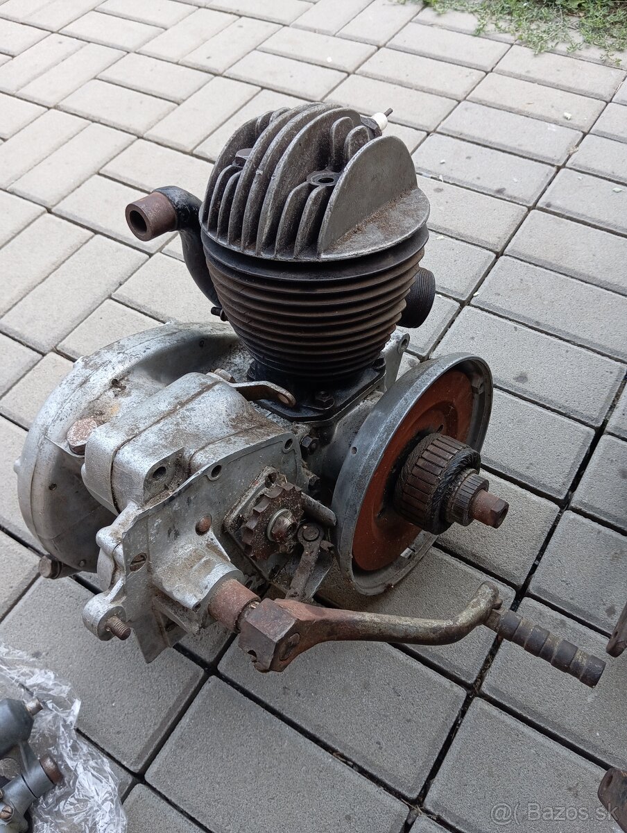 Predám motocykel NSU 200 ZDB asi rok 1938-39 - 14