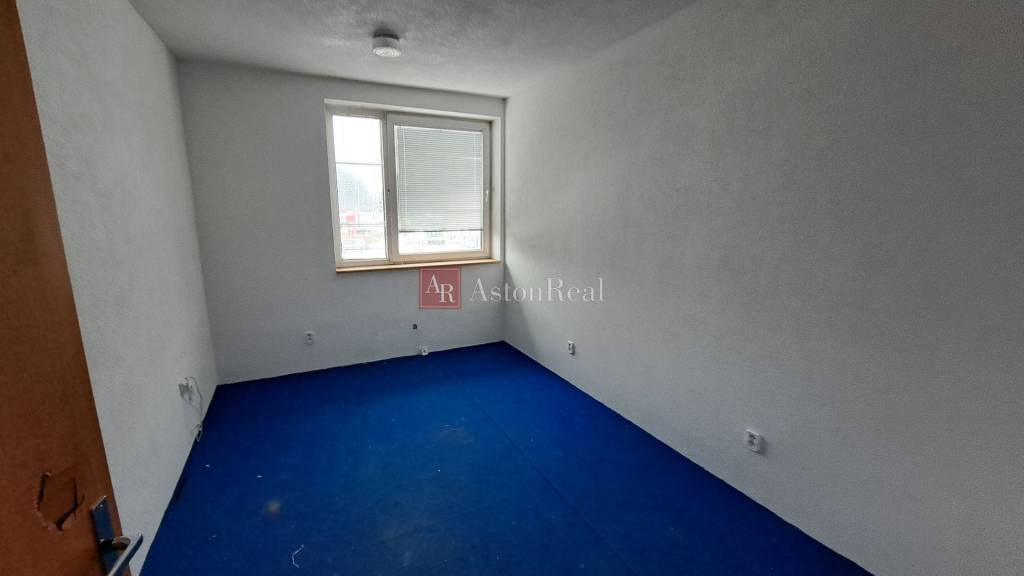 PREDAJ: Výrobno - prevádzkový objekt, Bystrická cesta, Ružom - 14