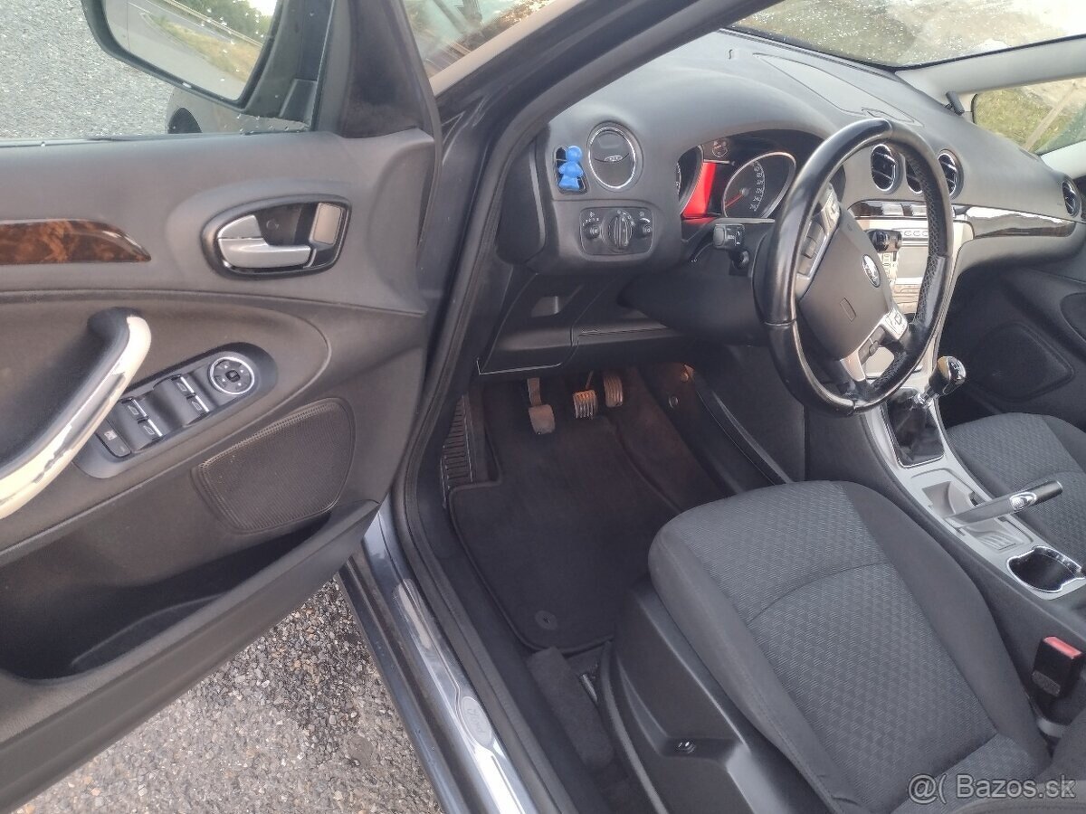 Predám ford galaxy - 14