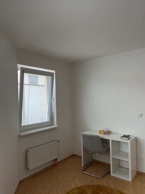 Prodám vybavení bytu 2+kk IKEA a ETA - 14