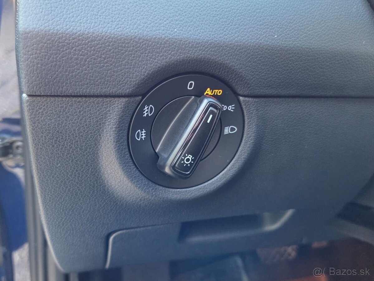 Škoda Octavia Combi 1.6 TDi DSG r.v. 2016 - 14