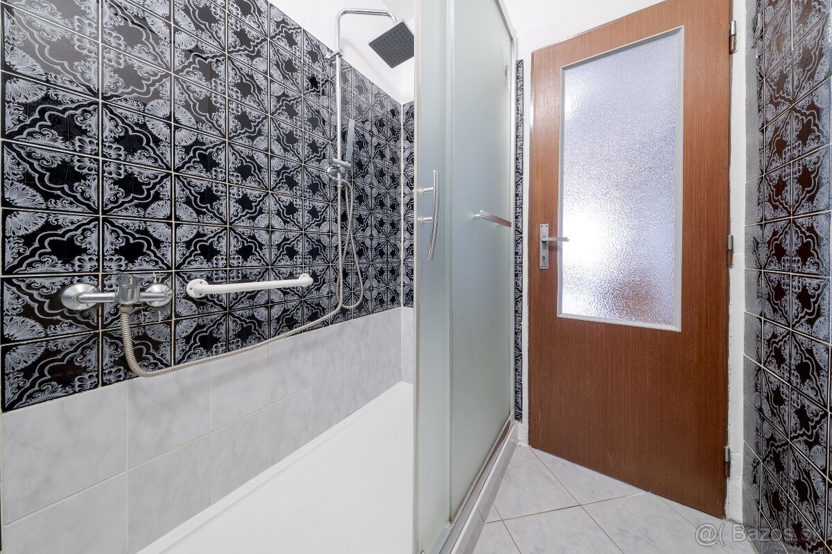 Útulný dvojpodlažný RD s terasou v lone prírody • Gelnica • - 14