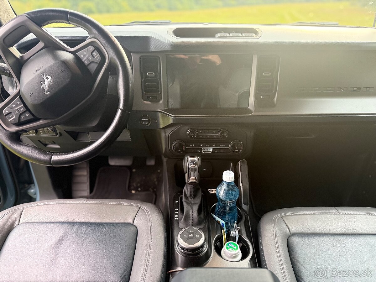 Ford Bronco 2.7 V6, 2023 – 38 000 km, top stav a výbava - 14