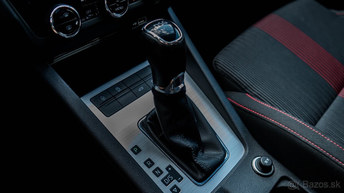 Škoda Octavia Combi 1.6 TDI Style DSG - 14