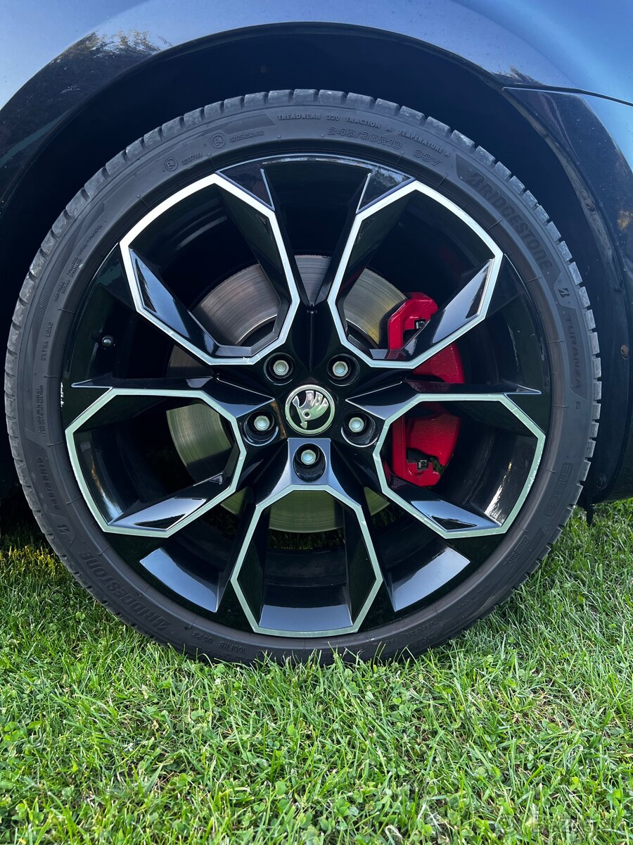 Škoda Octavia 3 RS 2,0 TDI DSG - 14