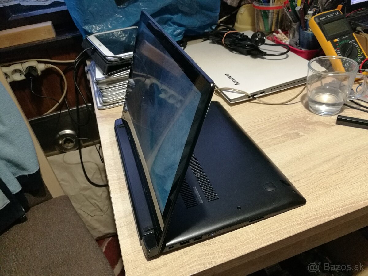 Lenovo Flex 14. Dotykový display. Intel 4-jadro. 256GB SSD. - 14