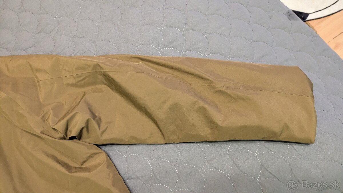 Predám pánsku bundu Peak Performance M Gore-Tex - 14