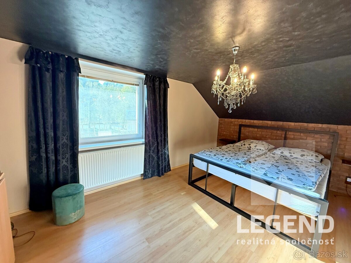 Veľký dom 5i+1 RD v Krajnom - 455m2, garáž, veľká terasa - 14