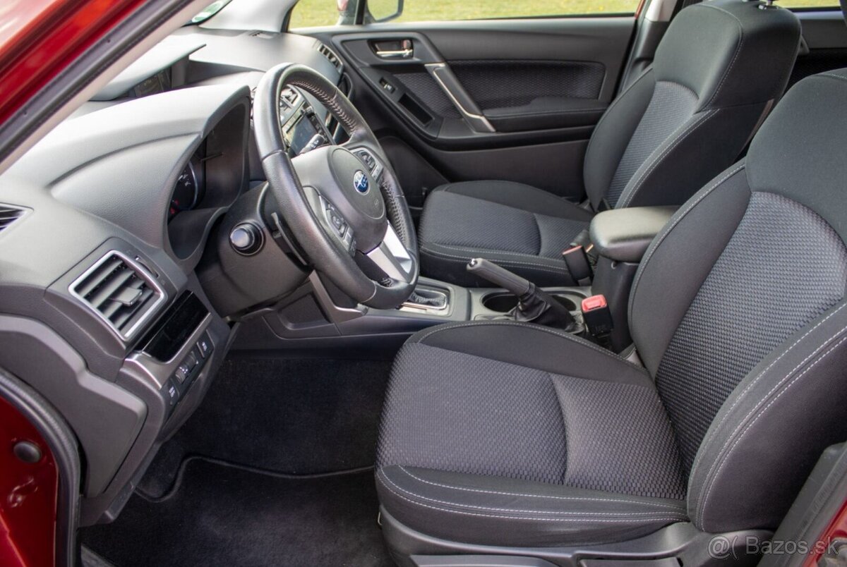 Subaru Forester 2.0i CVT - 14