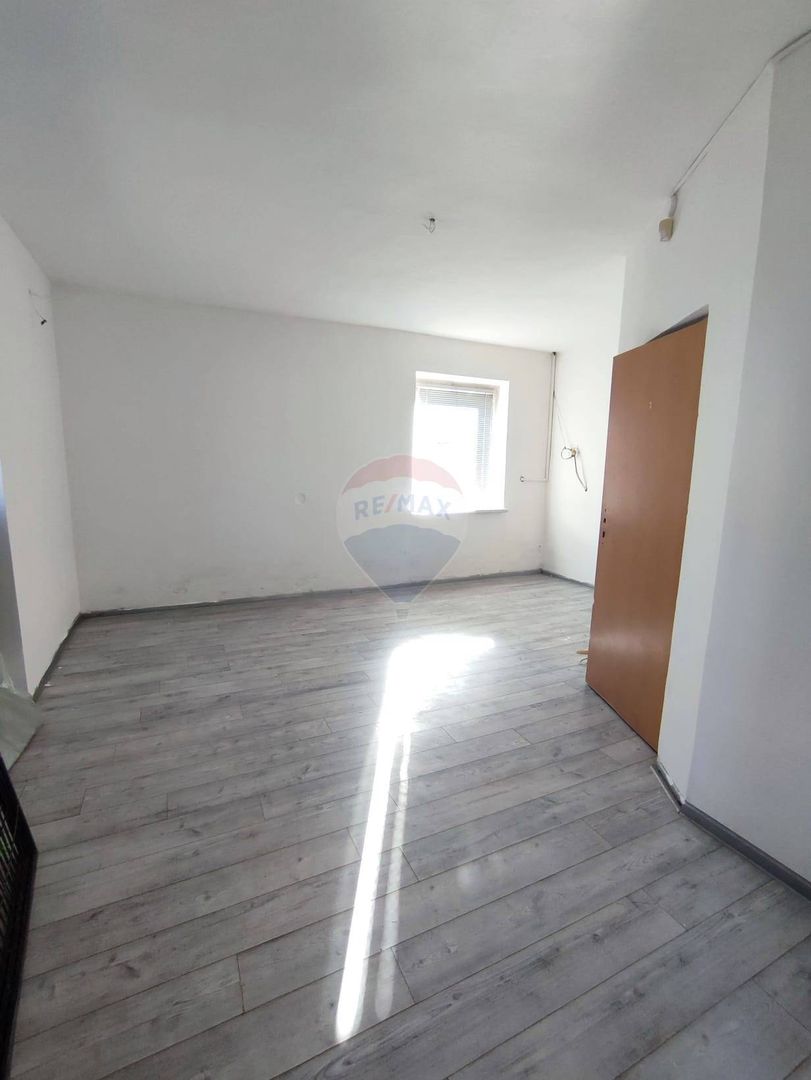 Na predaj dom vhodný na bývanie a podnikanie v Martine - REZ - 14