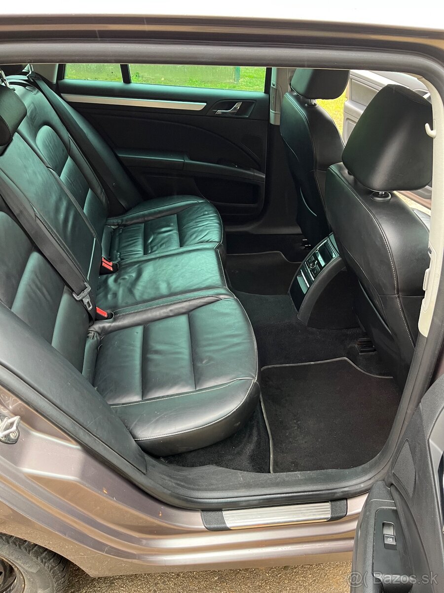 Skoda Superb Combi 2.0 TDI - 14
