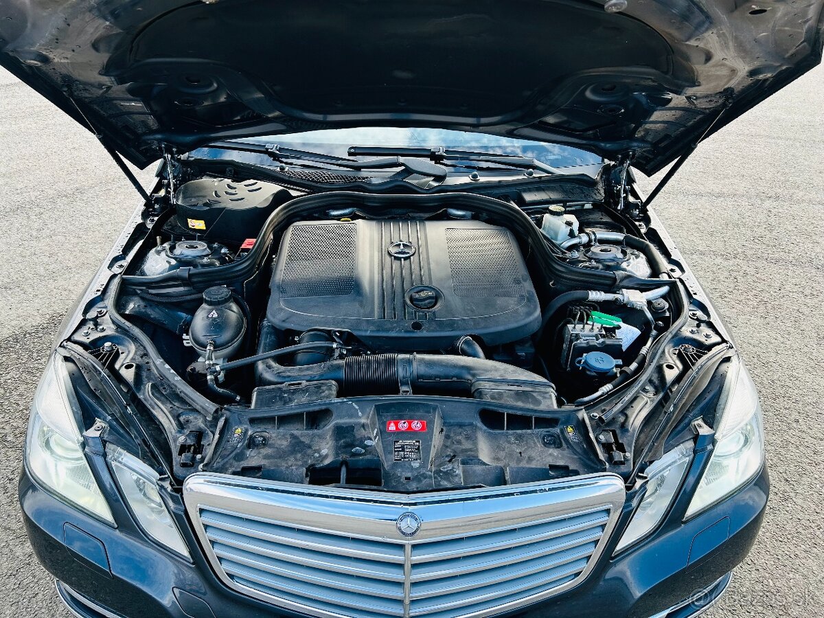 Mercedes-Benz C trieda 10/2012 E-200 CDI Elegance Automat - 14