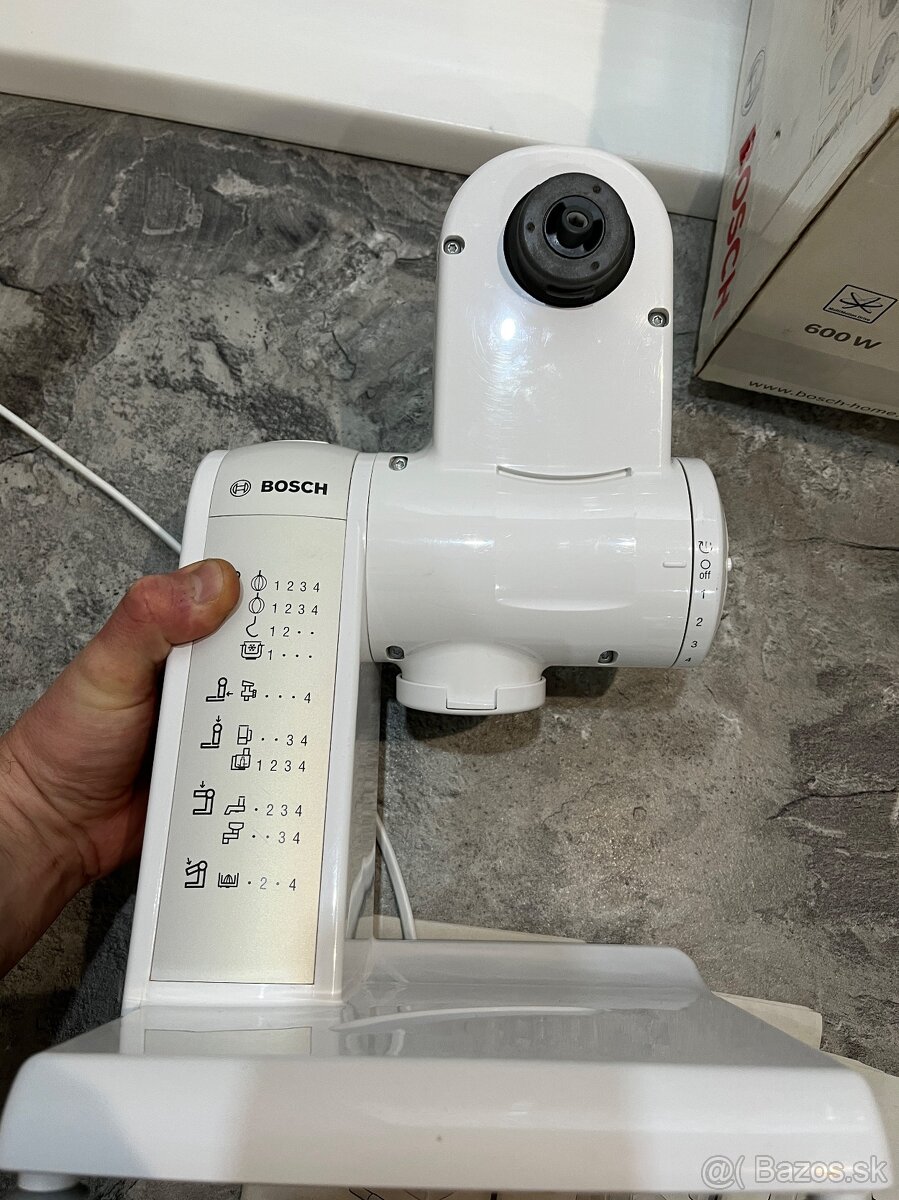 Bosch mum 4875EU kuchynský robot 600w - 14
