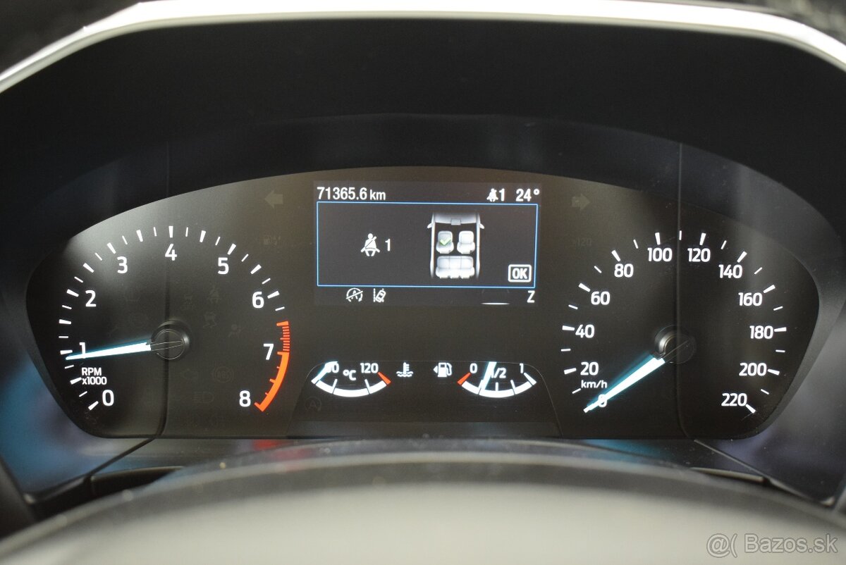 Ford Kuga 1,5 i 110 kW,Navi,najeto pouze71tkm,DPH - 14