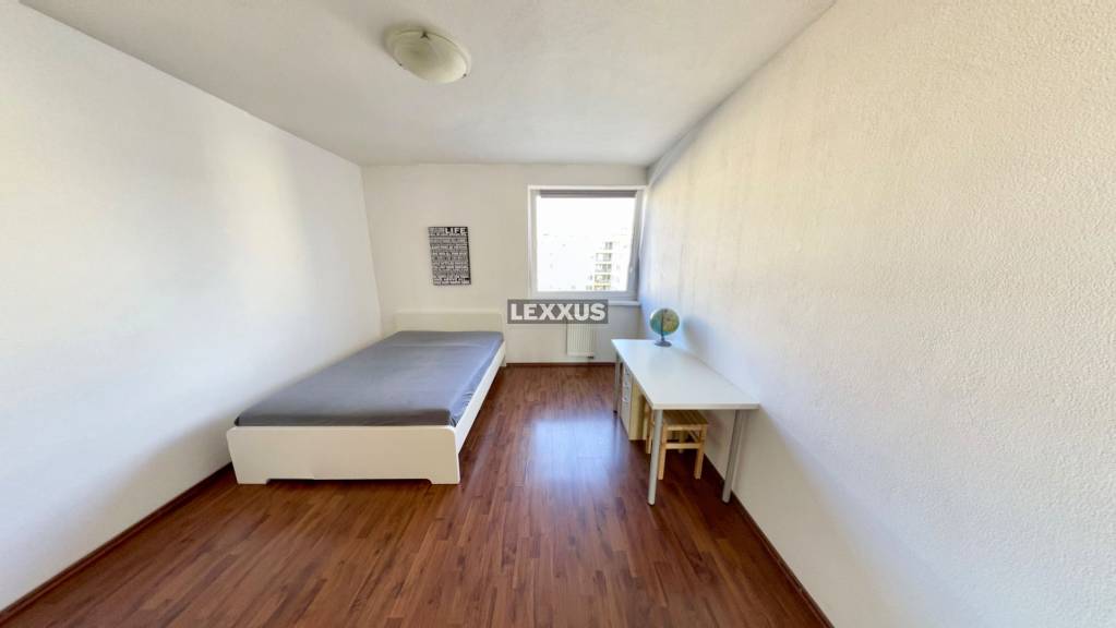 | priestranný 4izb byt, balkón, garáž, kobka, novostavba, BA - 14