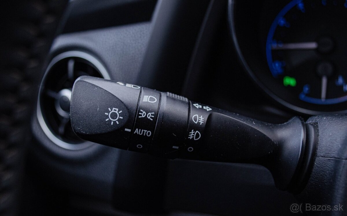 Toyota Auris 1.6i Automat LPG - 14