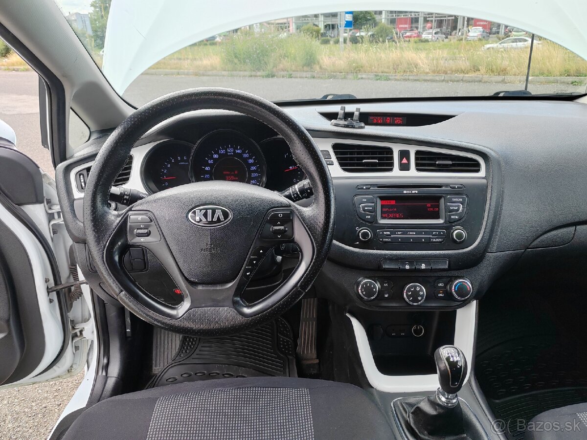Kia Ceed 1.4CRDI 66KW Nová STK a EK ✅ - 14