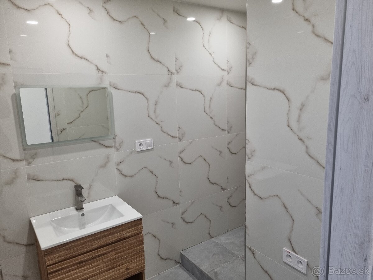 Moderný zrekonštruovaný dvojizbový byt s loggiou v Lučenci - 14