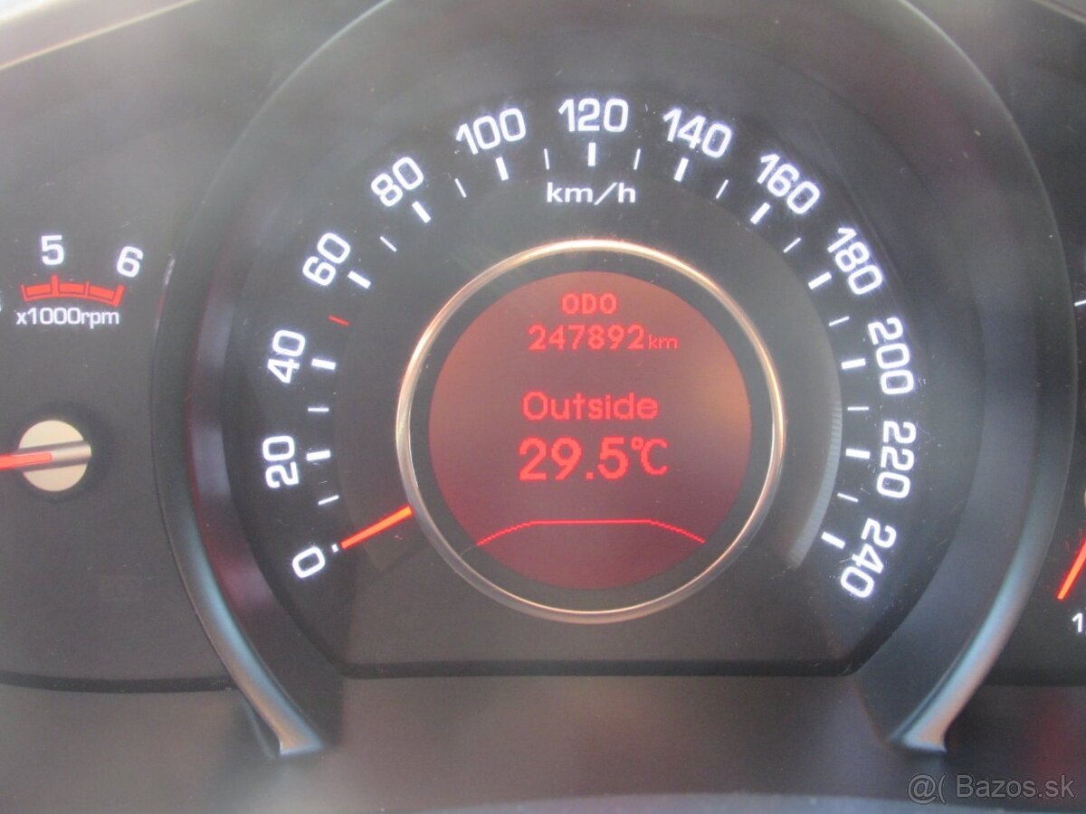 Kia Sportage 1.7 CRDi VGT 2WD EX - splátka 99,-€ - 14
