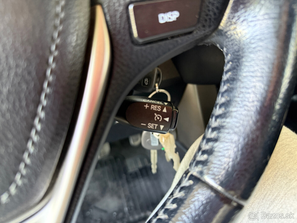 Toyota RAV4 2.2 l D-4D Premium 4x4 - 14