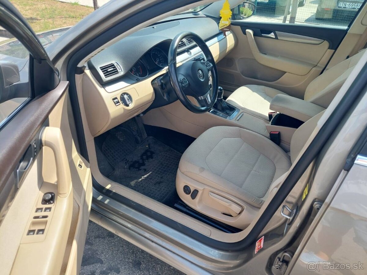 Volkswagen Passat 2.0 TDI BMT Comfortline - 14