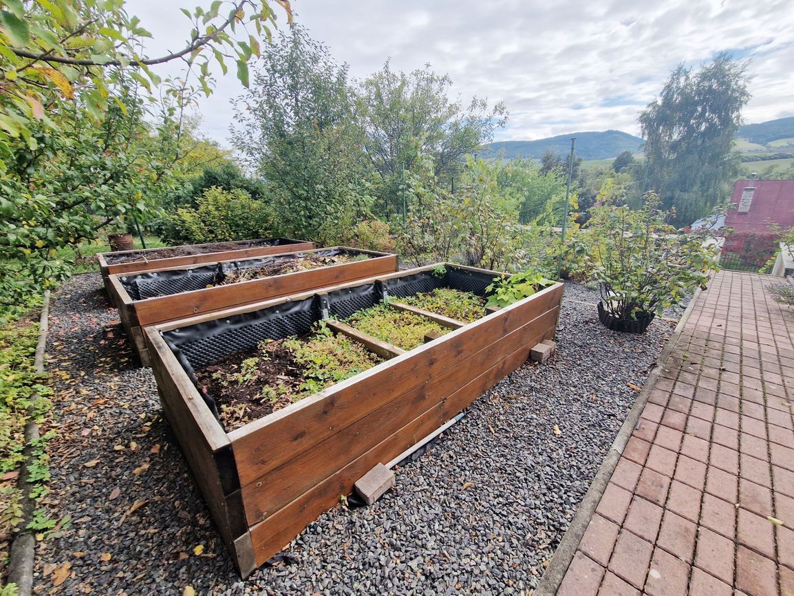 Chatka s pozemkom Dubina 2 - 14