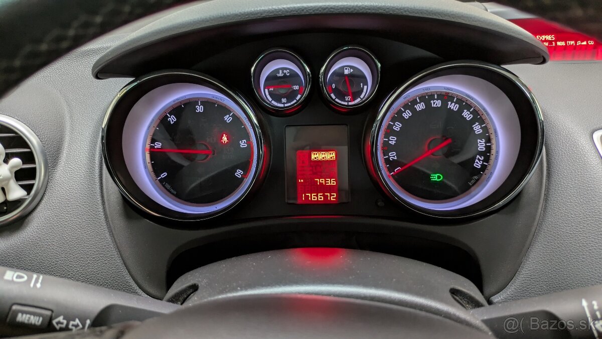 Meriva B Cosmo 1.7CDTi 81KW/110K MT6 - 14