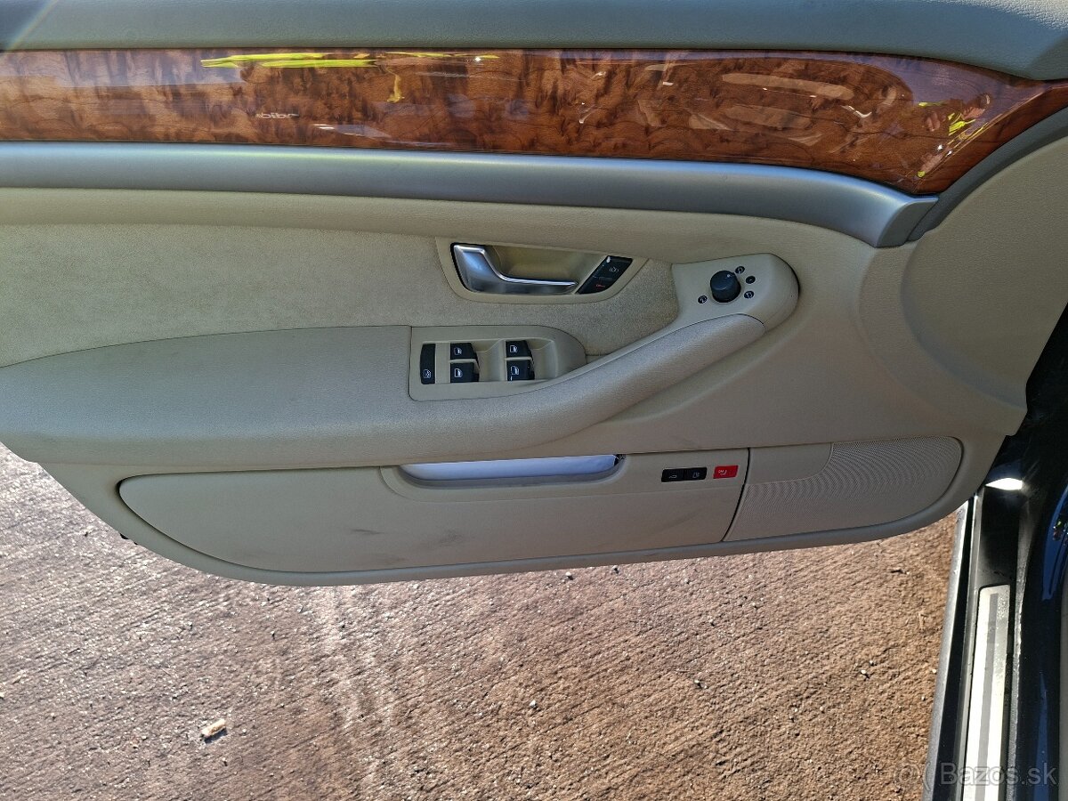 AUDI A8 4.2 TDI 330koní limusine - 14