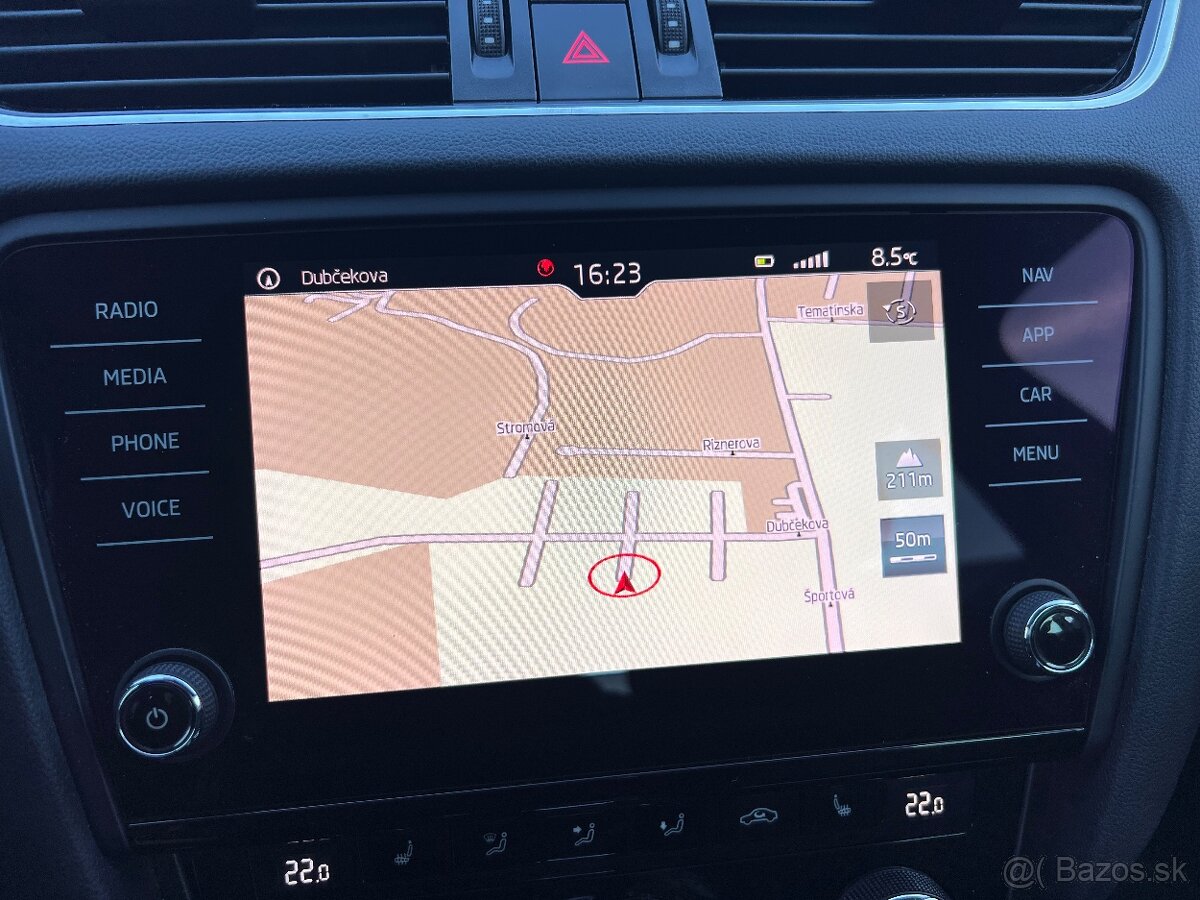 Škoda Octavia 3 kombi automat - 14