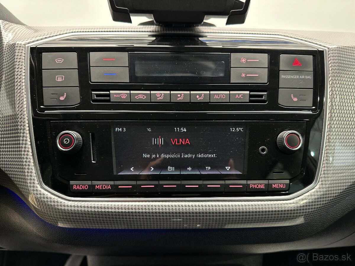 Volkswagen e-UP - 14