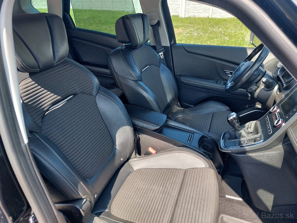 Renault Scenic TCe 140 "EDITION BOSE" - 14