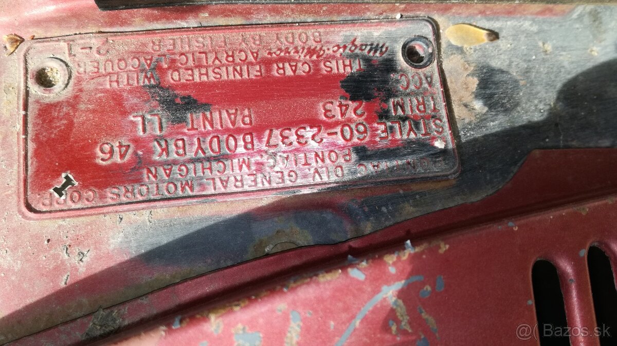 1960 Pontiac Ventura two door hardtop - 14